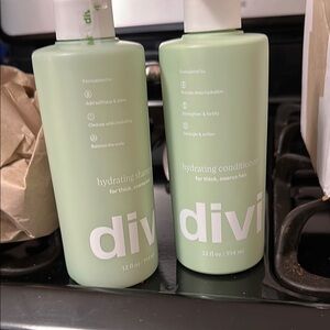 Divi Hydrating Shampoo and Conditioner Set